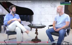 Diretor do Grupo Prosa Nova em entrevista na TV Assembleia do Paraná