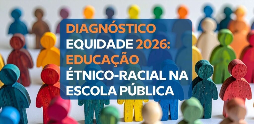 Professora negra conversa com um grupo de alunos sentados em roda em sala de aula de escola pública.